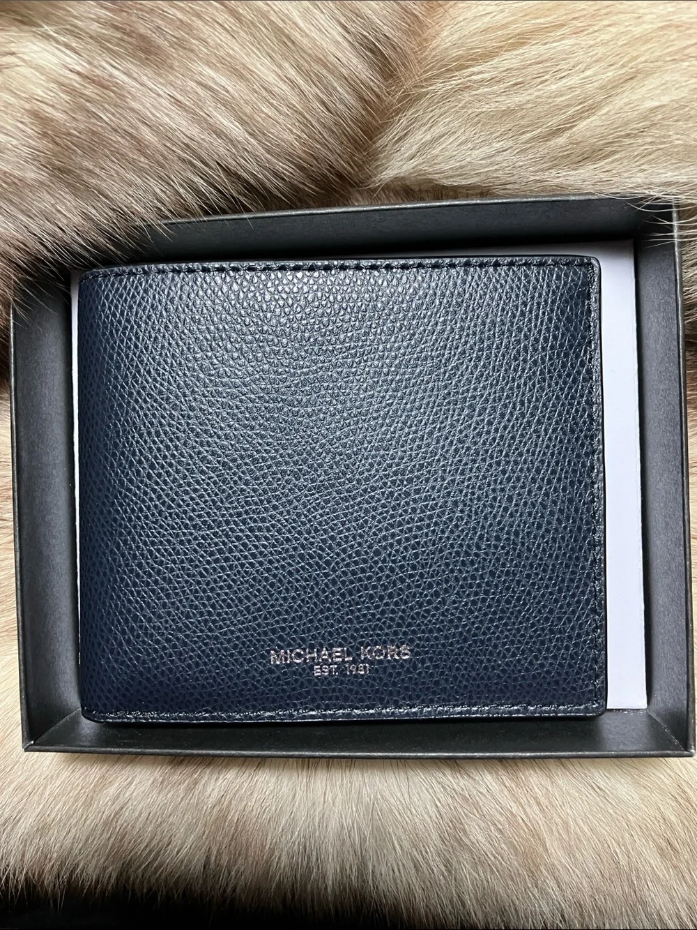 NWT. Michael Kors Navy Blue Textured Leather Men’s Bi-Fold Wallet